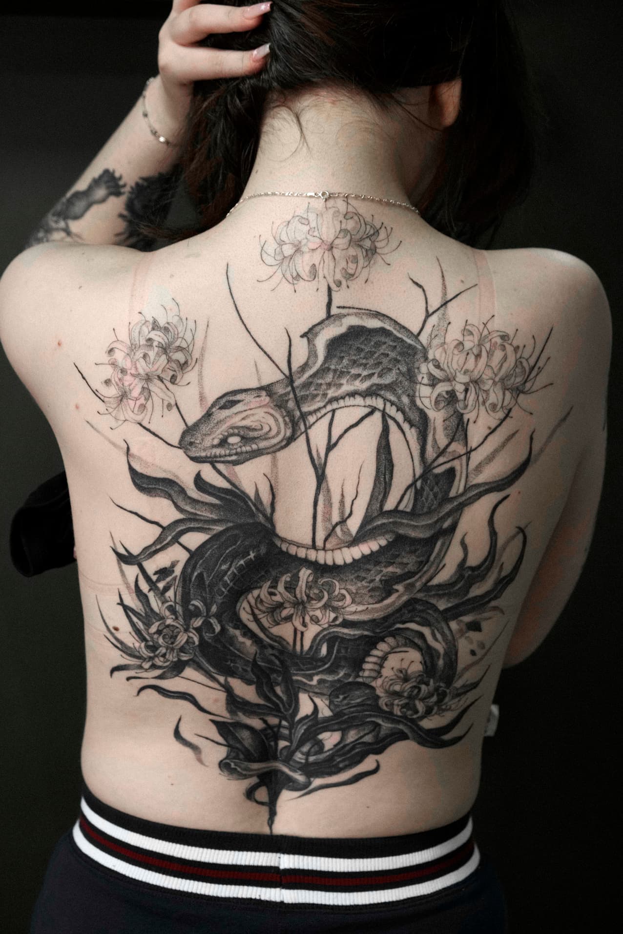 Healed snake back piece